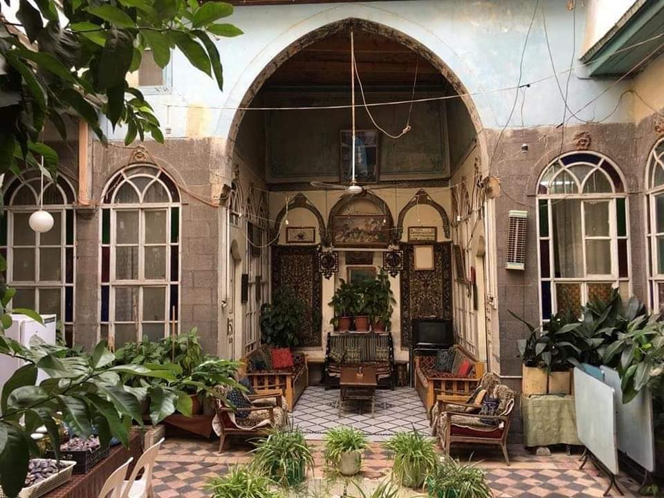 بيت عربي للبيع يصلح فندق او مطعم في دمشق