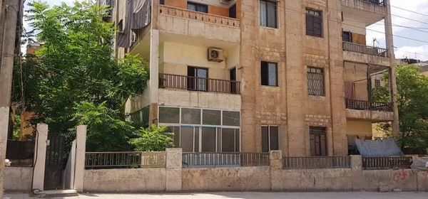 للبيع منزل في حلب الزبدية شارع الفرن طابق اول